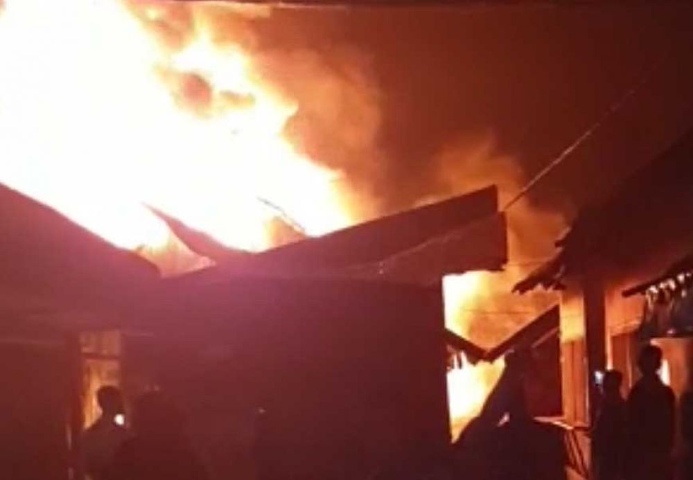 Api yang melalap Pasar Winongan Pasuruan