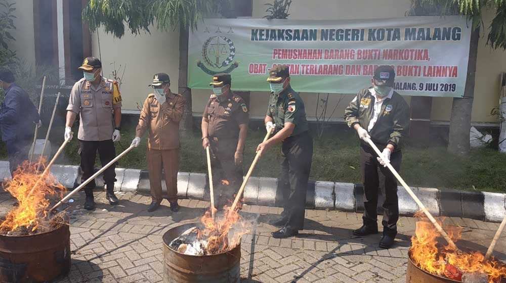 Pemusnahan BB di Kejari Malang