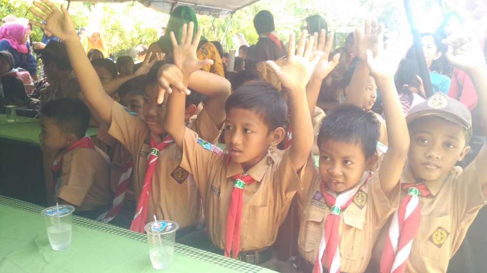 Trauma healing bagi siswa SDN Gentong Kota Pasuruan