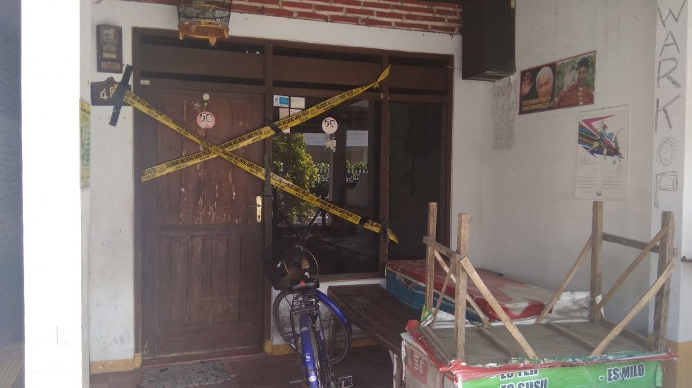 Rumah pelaku pencabulan sejenis dipasang garis polisi