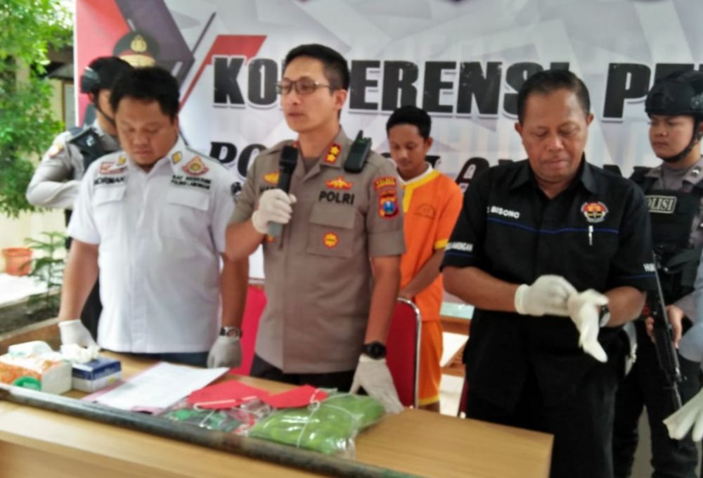 Polres Lamongan mengamankan guru yang memukul muridnya menggunakan tiang besi