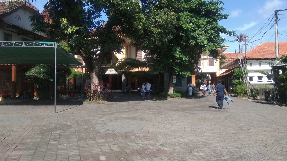 Ponpes Tebu Ireng tempat akan dimakamkan Gus Solah