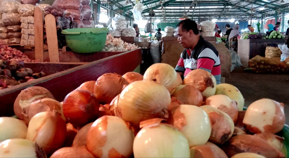 Bawang bombai di PIOS