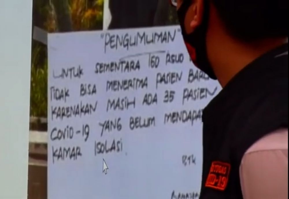 Pengumuman IGD RSU dr Soetomo yang terpasang tidak terima pasien baru 