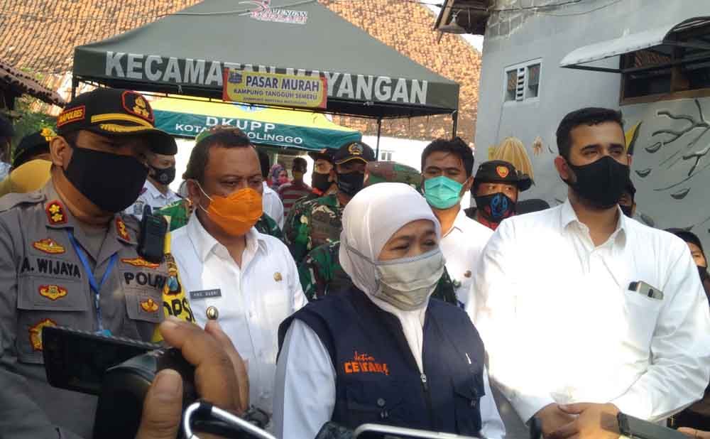Wali Kota Hadi Zainal Abidin dampingi Gubernur Khofifah melihat Kampung Tangguh Semeru di Kota Probolinggo