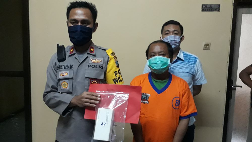Pencuri handphone diamankan Polsek Wonokromo
