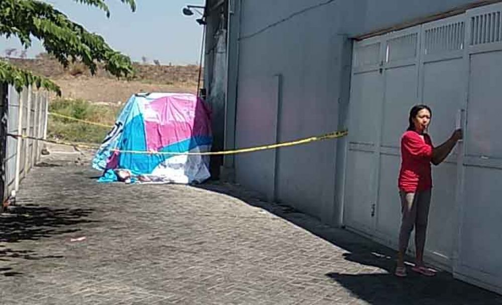 Mobil Via Vallen yang terbakar