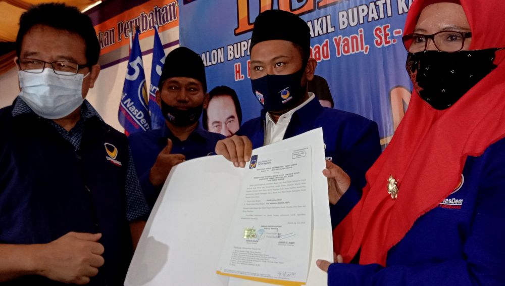 Deklarasi cabup dan cawabup Gresik dari Partai NasDem