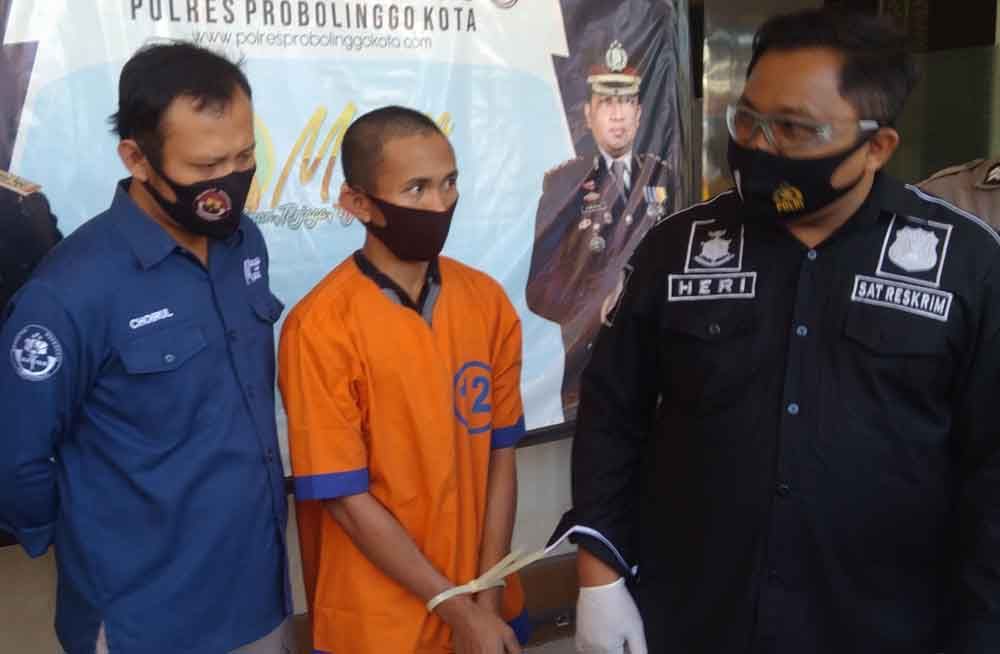Satreskrim Polres Probolinggo Kota menangkap penjambret hp