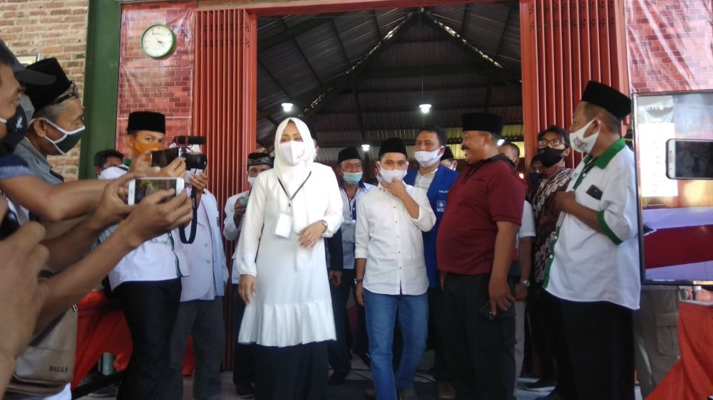 Paslon  Ikfina Fahmawati dan Muhammad Al Barra (Ikbar) daftar di KPU