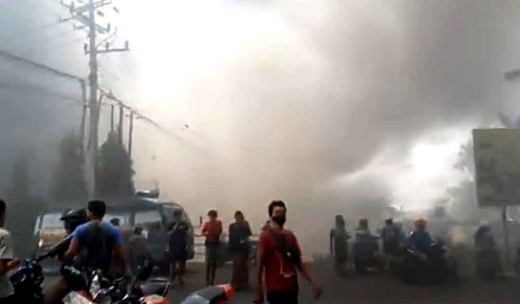 Kebakaran di PT WIN yang berada di Lamongan