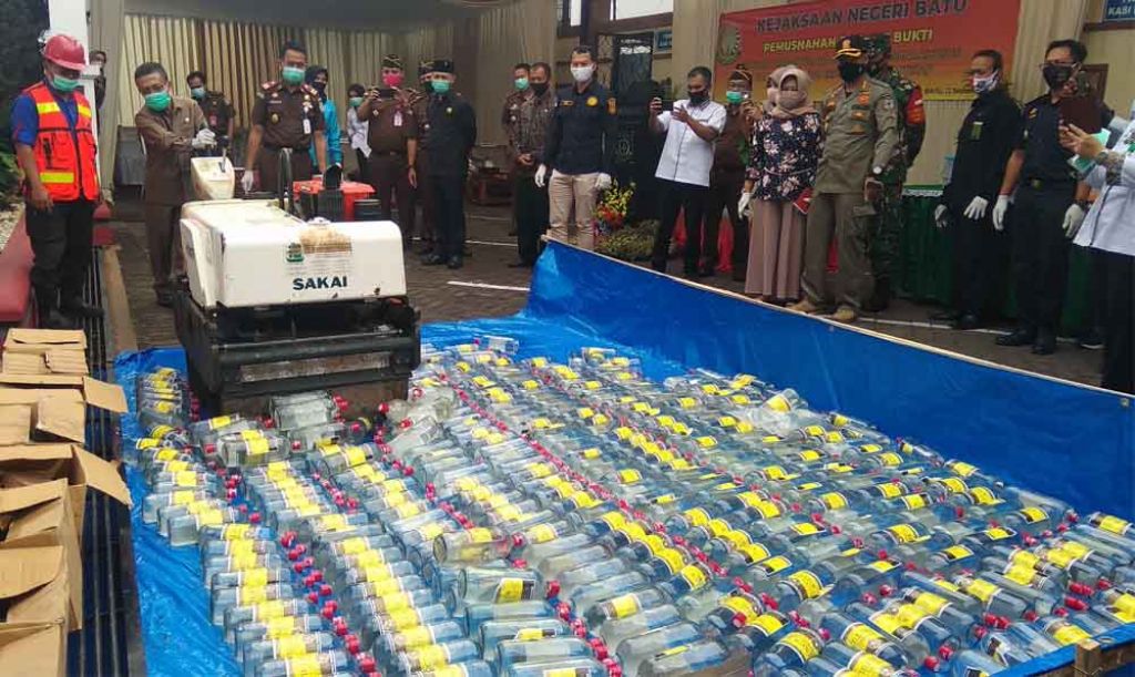 Pemusnahan barang bukti di Kejari Kota Batu