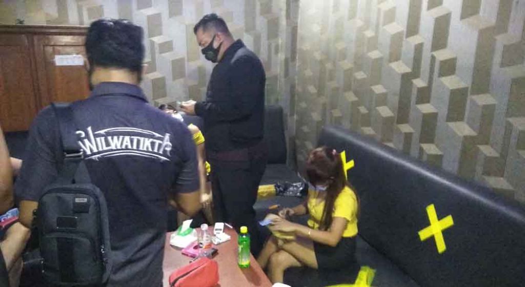 Pilihan Pembaca: Mobil Terbakar hingga Kiai Kampung di Surabaya