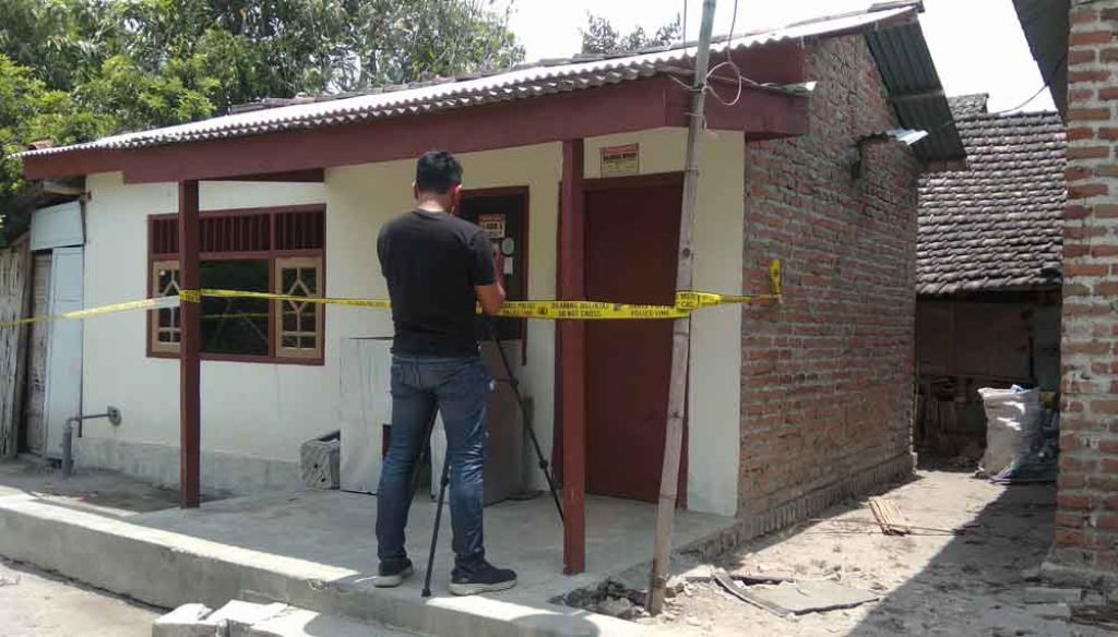Rumah tempat ibu dan ayah yang digorok anaknnya sendiri