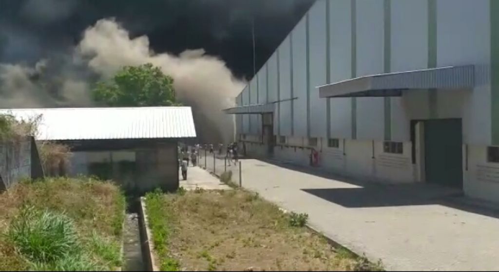 Pabrik furniture di Probolinggo terbakar