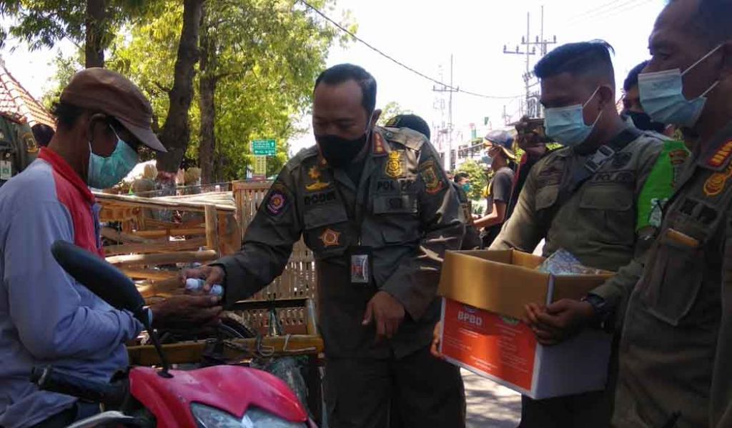 Taat Pakai Masker di Luar Rumah, Warga di Kota Mojokerto Diberi Reward