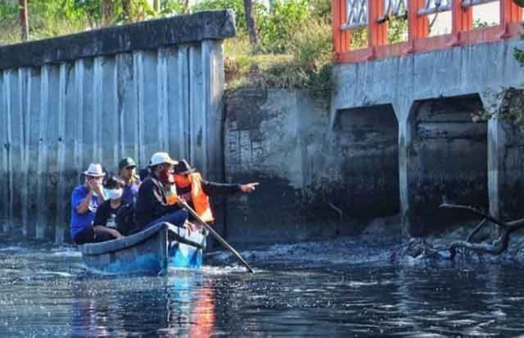 Machfud Arifin tinjau Sungai Wonorejo