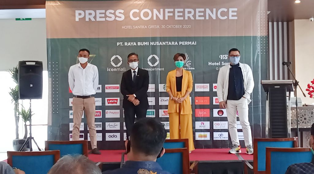 Jajaran Manajemen Hotel Santika dan Icon Mall Gresik