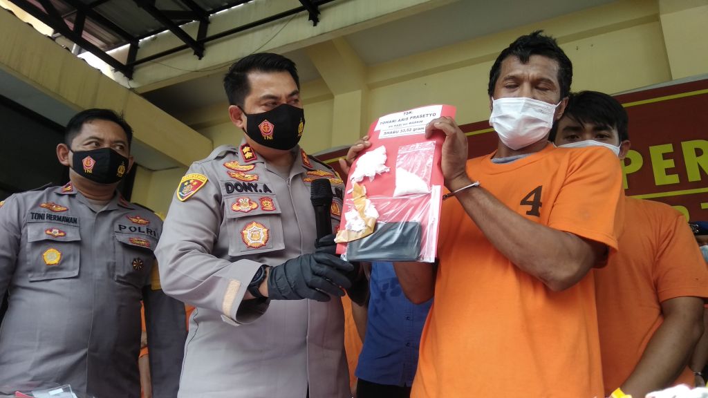 Kapolres Mojokerto AKBP Dony Alexander dan ke 22 pelaku