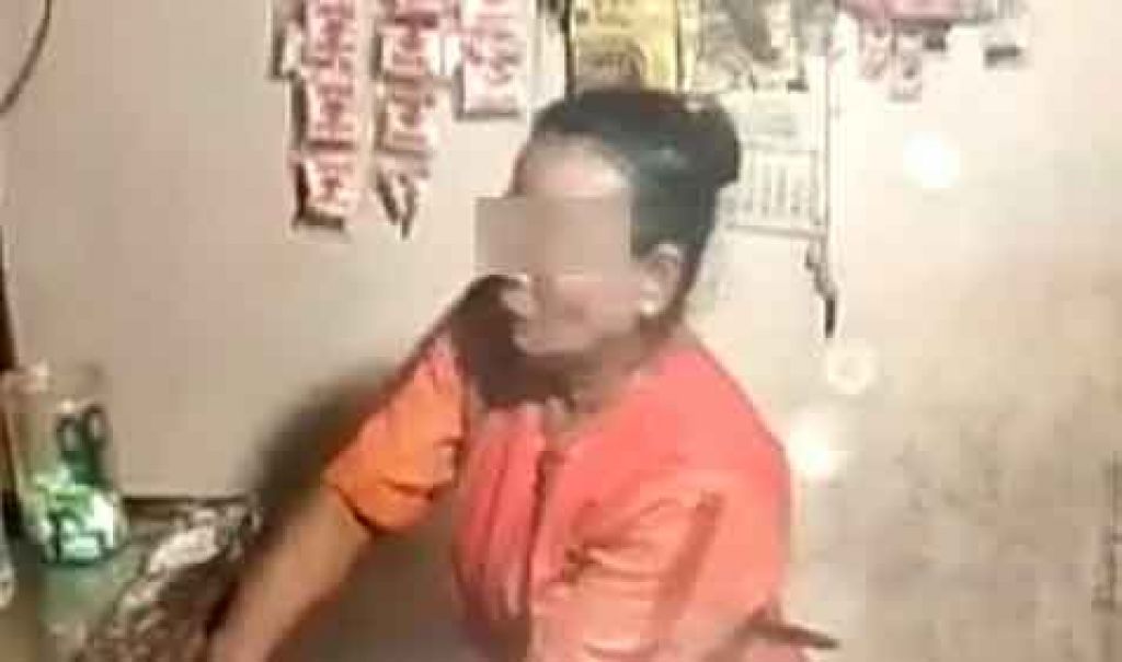 Aksi pelaku terekam CCTV