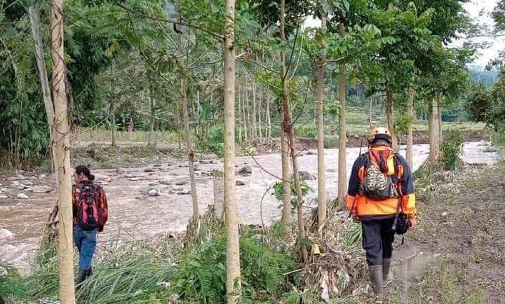 Pencarian oleh tim gabungan