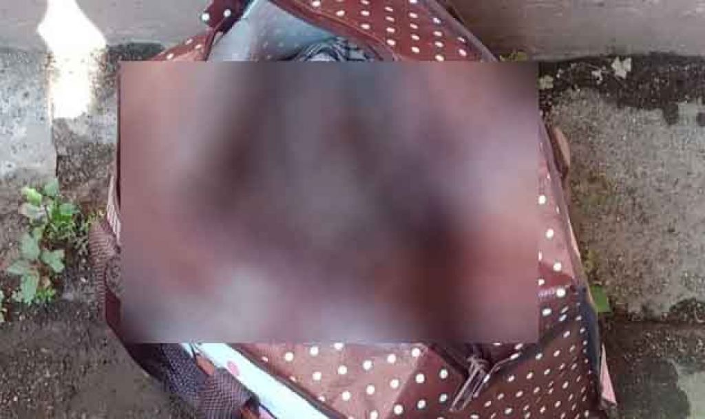 Mayat bayi yang ditemukan di dalam tas