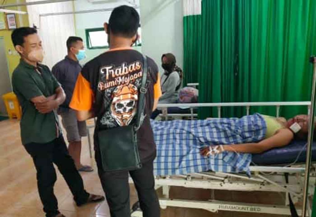 Korban mendapat perawatan medis