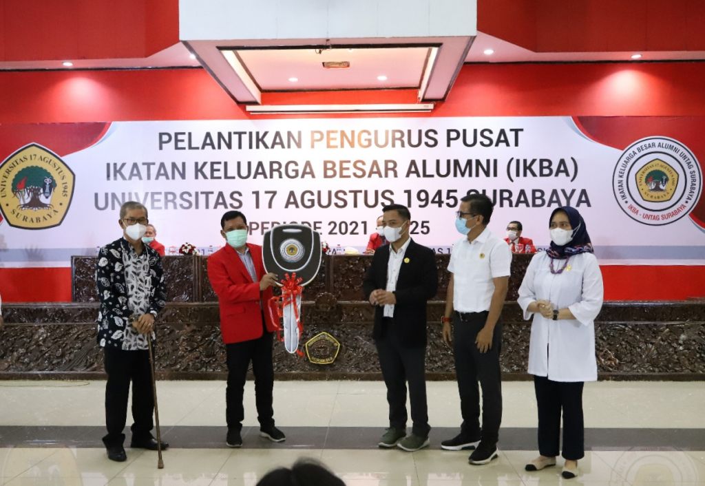 Ambulans Khusus Covid-19 dari Untag Surabaya Siap Layani Warga