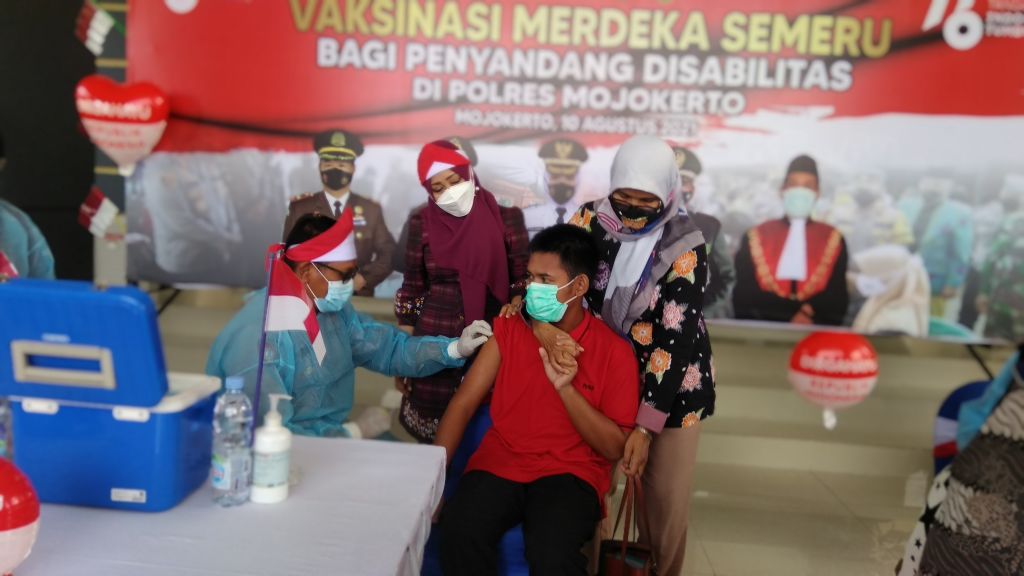 Penyandang Disabilitas di Mojokerto Mulai Divaksin