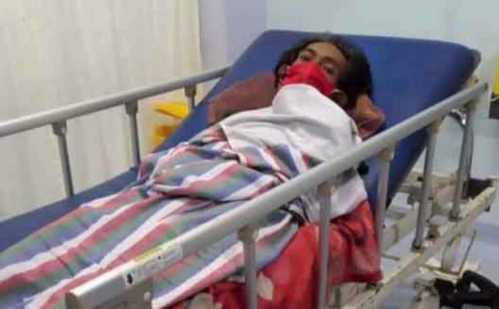 Almarhum saat menjalani perawatan di RS (Foto istimewa)