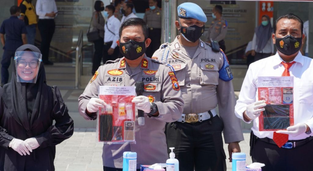 Kapolres Gresik AKBP Muchamad Nur Azis saat ungkap Operasi Tumpas Semeru.