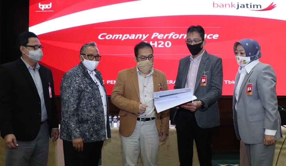 Analyst meeting dan press conference Bank Jatim