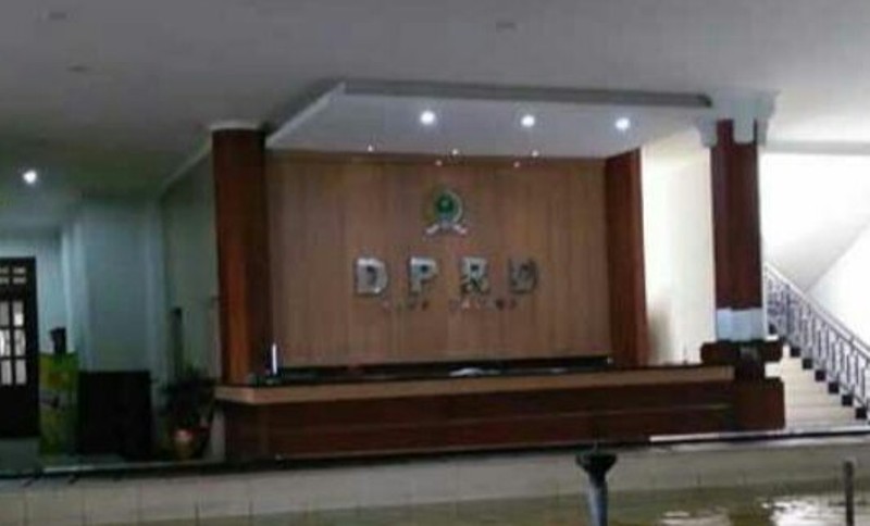 Gedung DPRD Kota Malang/Foto: Avirista Midaada