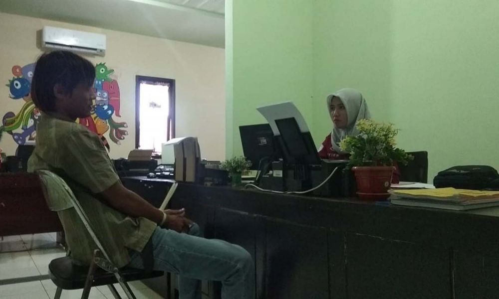 Tak Diberi Uang, Seorang Anak Hajar Ibu Kandung di Blitar