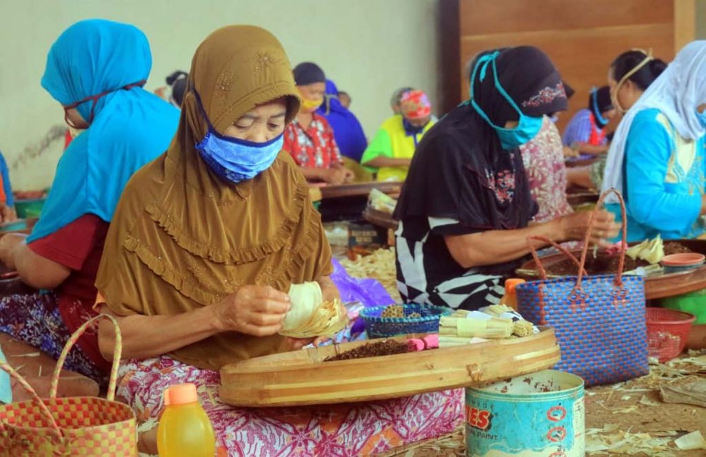 Ilustrasi pekerja pabrik