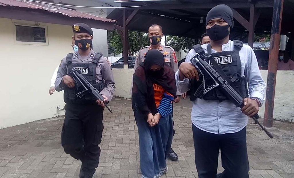 Silvia, istri siri pembunuh suami diamankan di Mapolres Pasuruan Kota