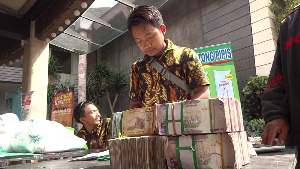 Jasa penukaran Riyal Arab Saudi