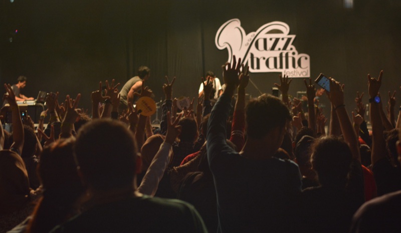 Ribuan penonton saat menyaksikan JTF/Foto: istimewa