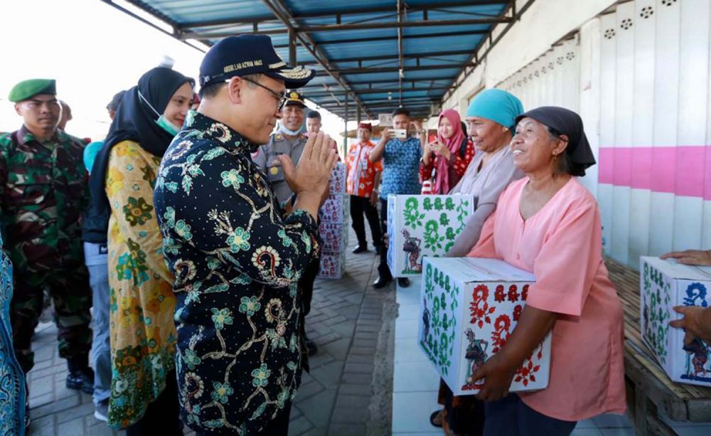Warga Banyuwangi berpendapatan harian terima jaring pengaman ekonomi