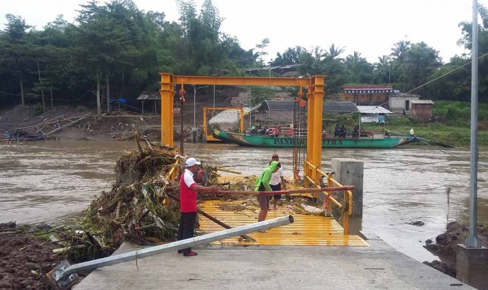 Penyeberangan Sungai Penghubung Blitar-Tulungagung Diminta Tutup