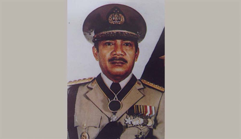 Jenderal (Purn) Awaloedin Djamin