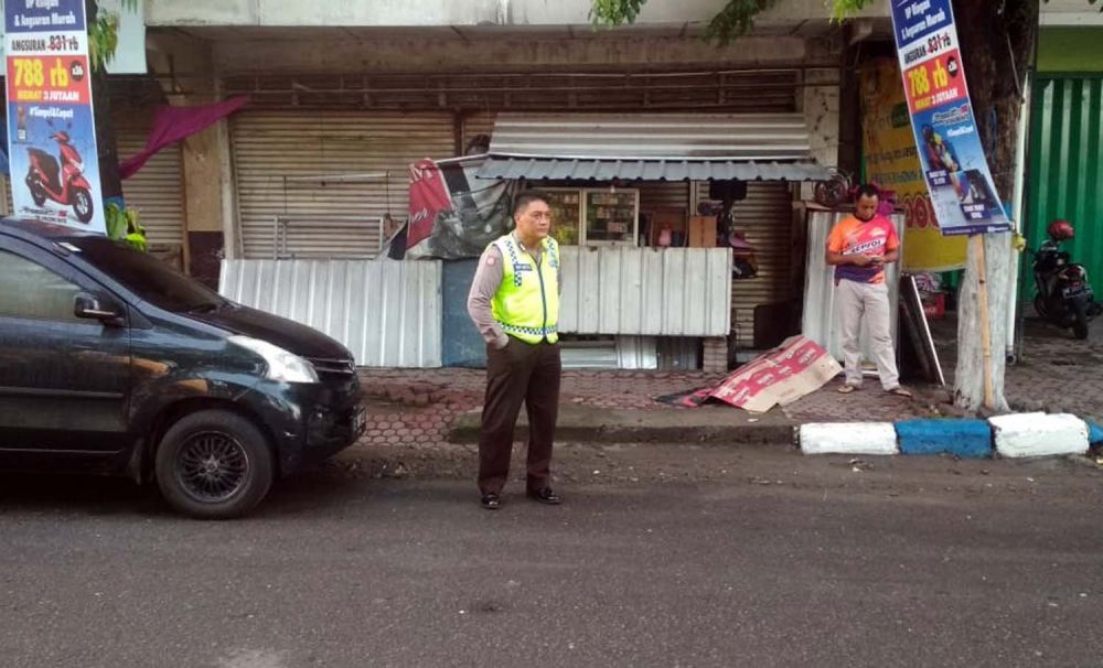 Seorang Juru Parkir Ditemukan Tewas di Alun-alun Ponorogo