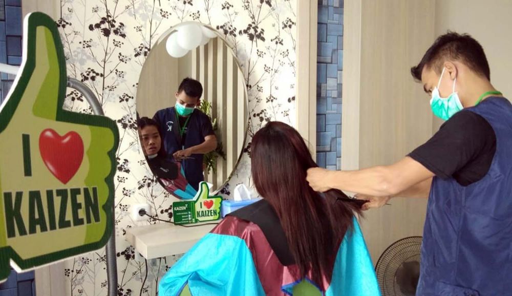 Teknologi gunting rambut ala Jepang hadir di Surabaya