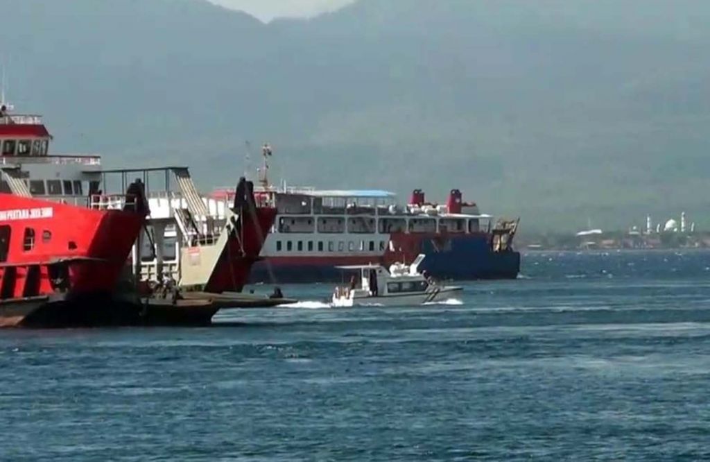 Baharkam Polri Kerahkan Armada Cari 11 Penumpang KMP Yunicee yang Tenggelam