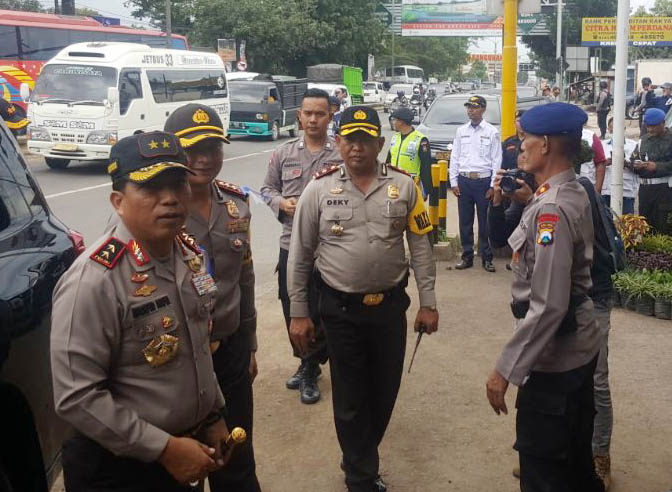 Video: Kapolda Jatim Resmikan Monumen Perjuangan Polri