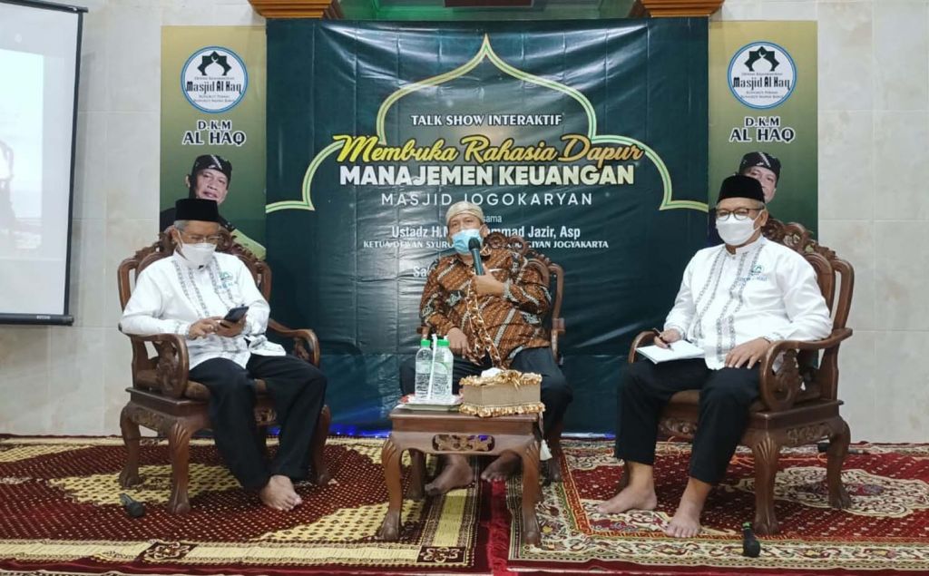 Talk show di Masjid Al Haq, Perumahan Rungkut Mapan Barat, Surabaya