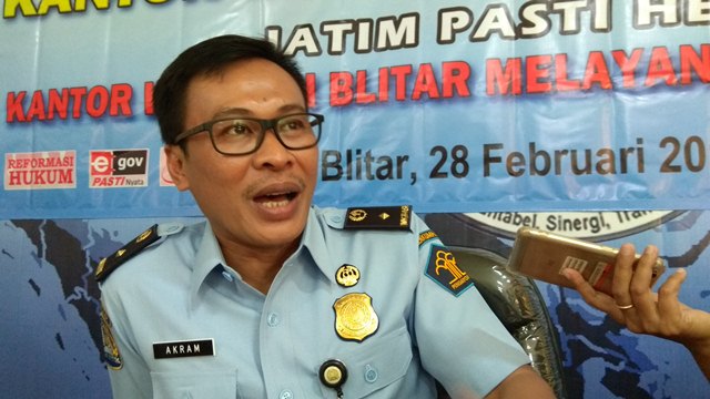 Kepala Kantor Imigrasi Kelas II Blitar, Muhammad Akram 