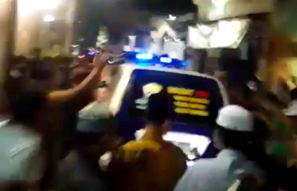 Razia PPKM Darurat di Bulak Banteng, Surabaya Berujung Keributan