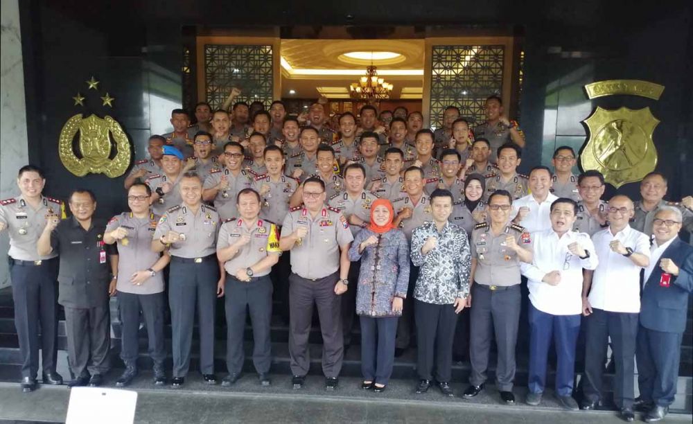 Jaga Kondusifitas, Khofifah-Emil Bertemu Forkompimda di Mapolda Jatim