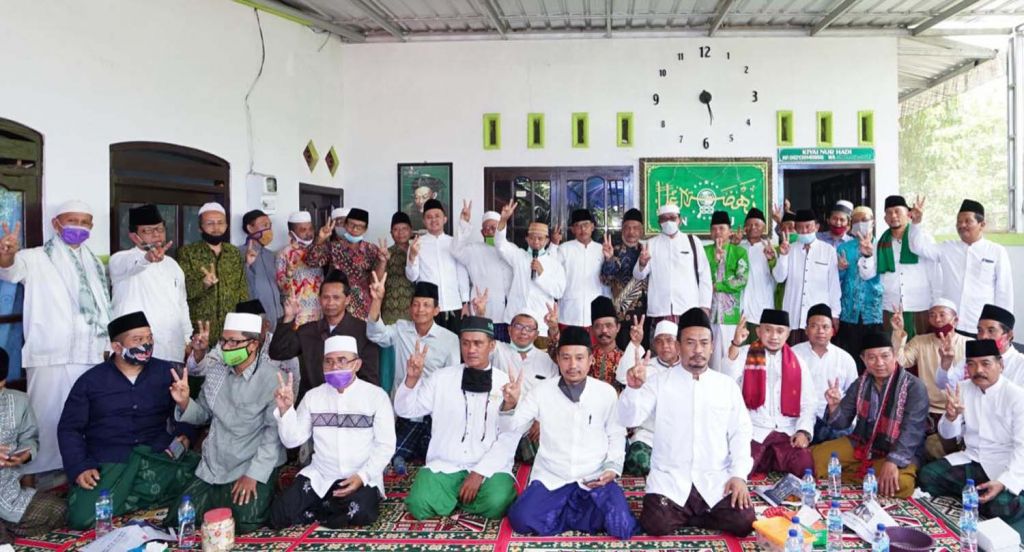 Para kiai, alim ulama, mubalig hingga guru ngaji se Banyuwangi dukung Ipuk-Sugirah